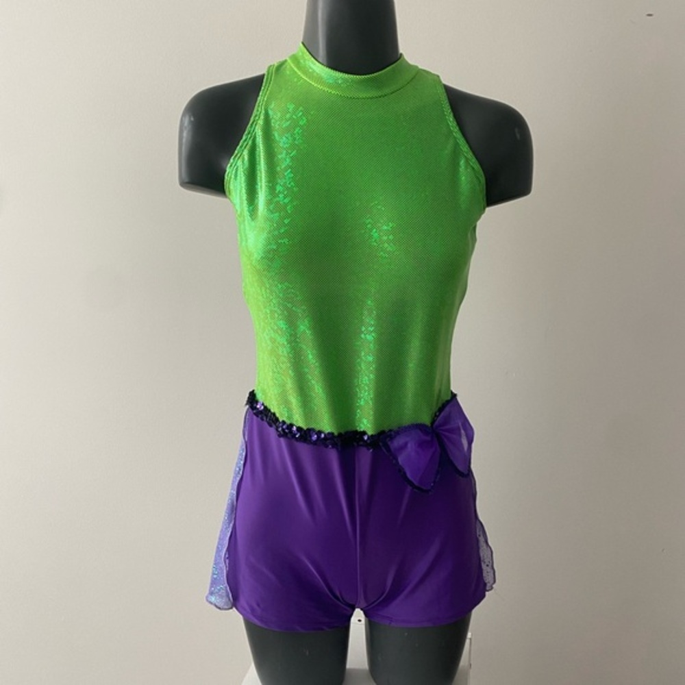 Custom made a dance costume 🧜‍♀️